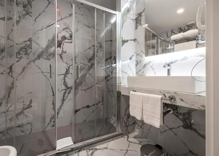 Konukevi At Luxury Navona 4*