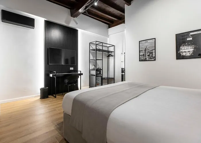 At Luxury Navona 4* Roma