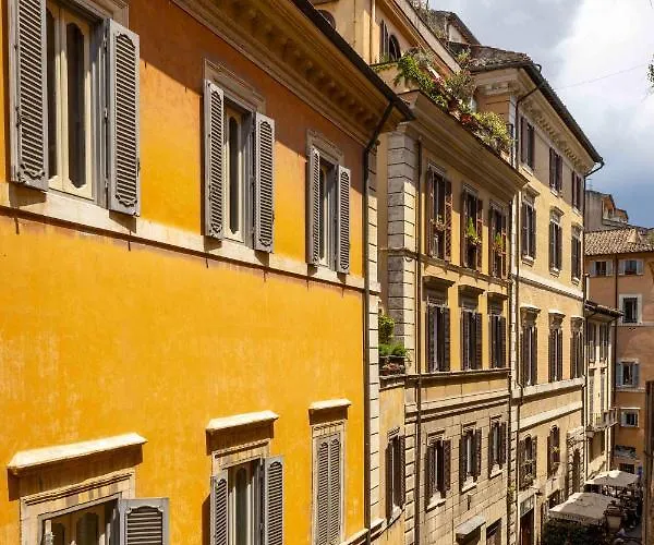 At Luxury Navona Konukevi Roma