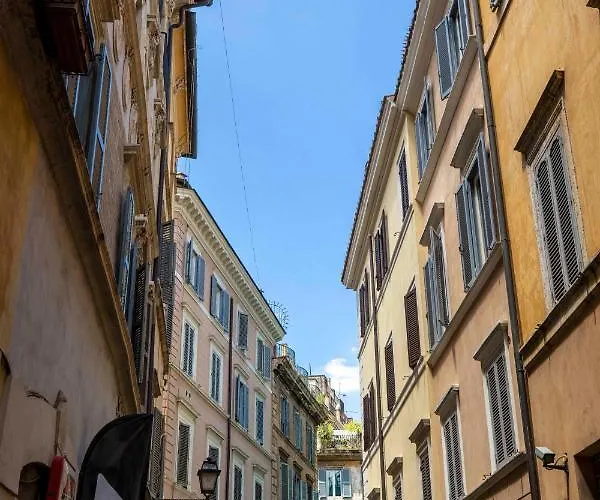 Konukevi At Luxury Navona 4*