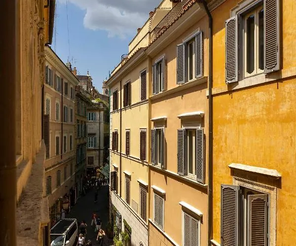 At Luxury Navona 4* Roma