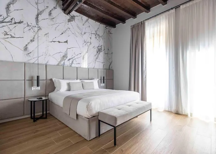 Konukevi At Luxury Navona 4*
