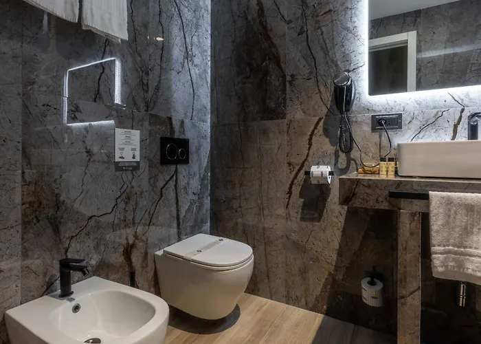 At Luxury Navona 4*